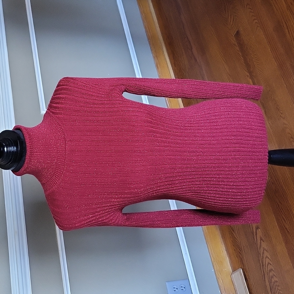 Red Glitter Turtleneck Size Medium - Picture 1 of 10